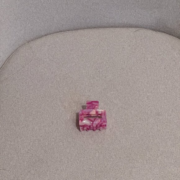 Pink Claw Clip - Picture 1 of 1
